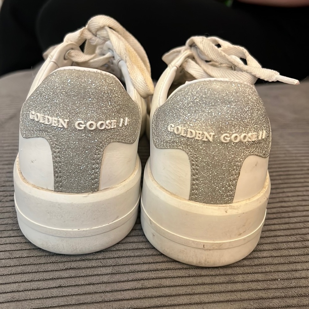 Pure star leather low top Golden Goose sneakers